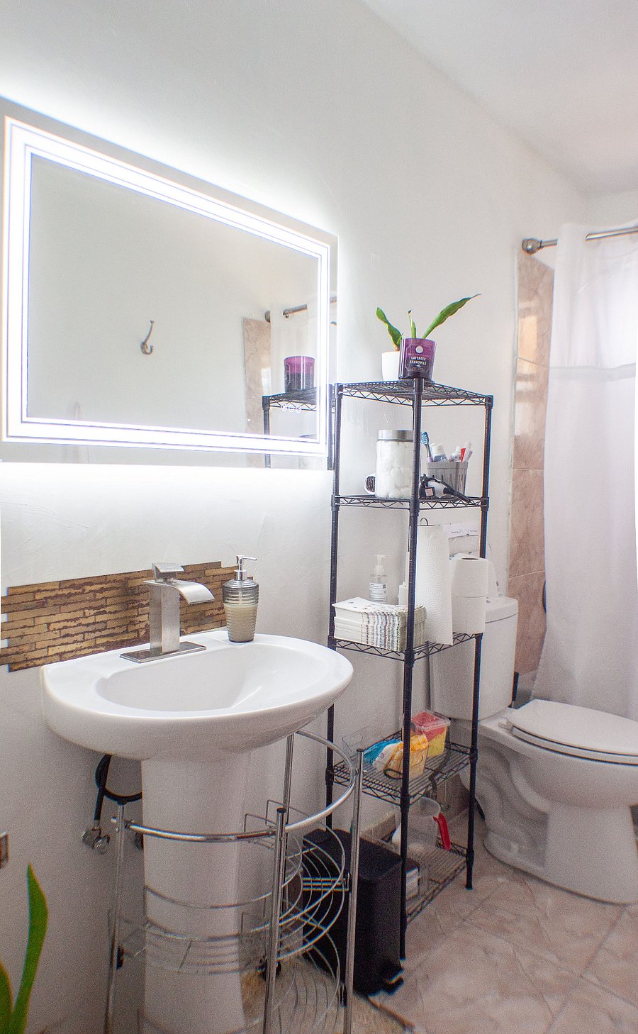 3/2 Home Bathroom 1
$3500/month