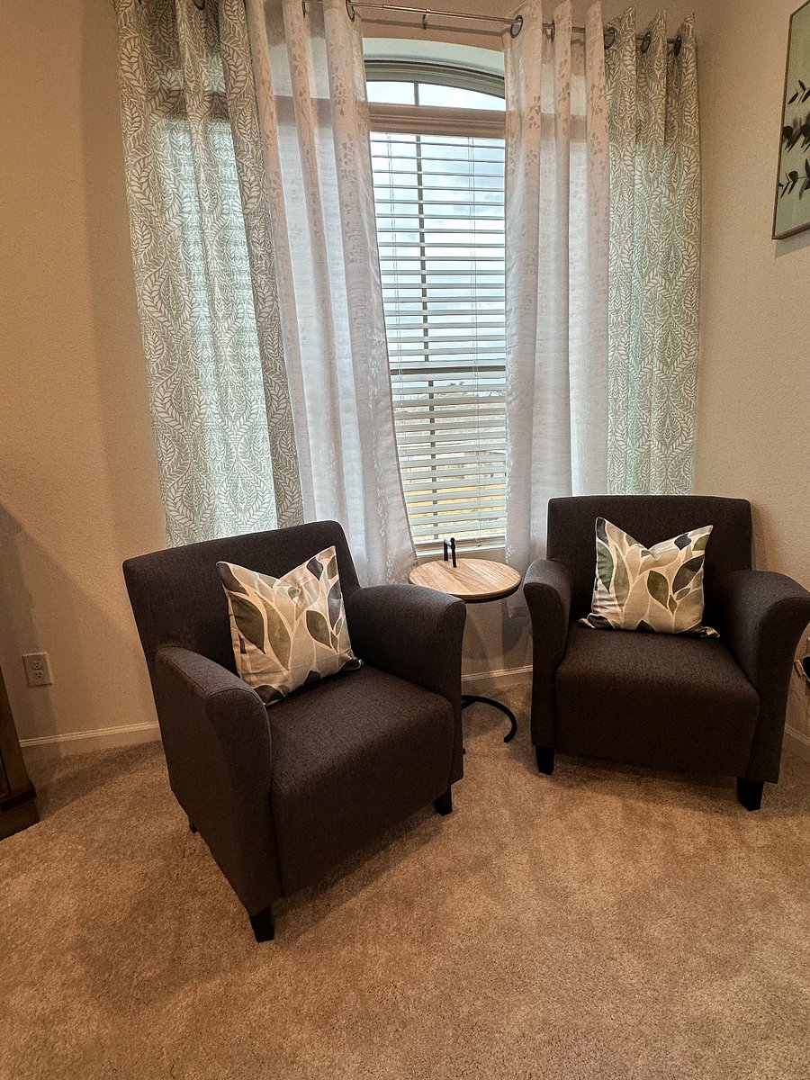 Sitting area in owner's suite.
