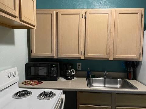 Furnished Finder property 693252_1 photo 3