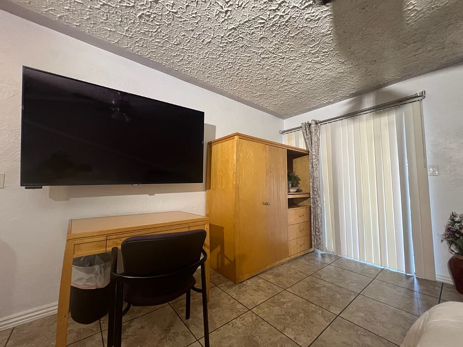 Furnished Finder property 693252_2 photo 3