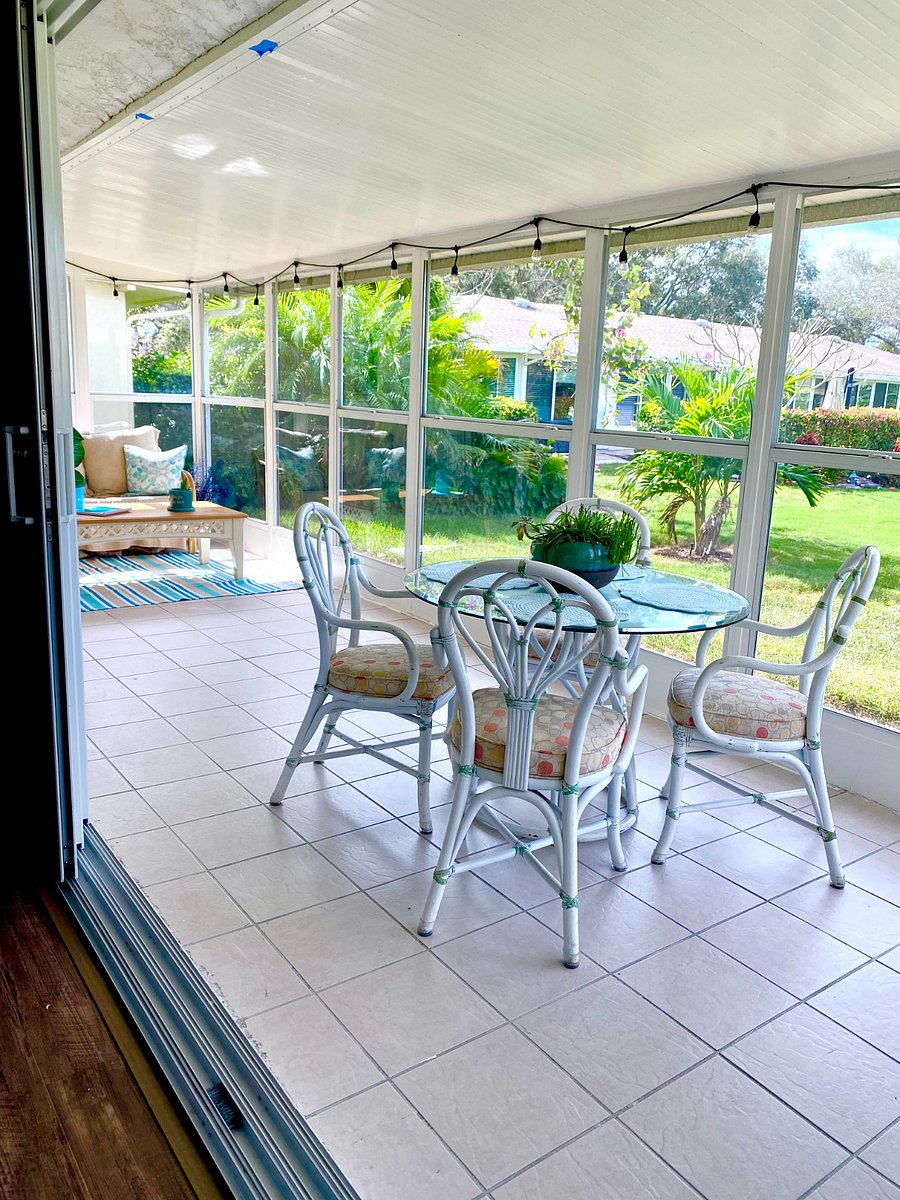 Lanai with dining table