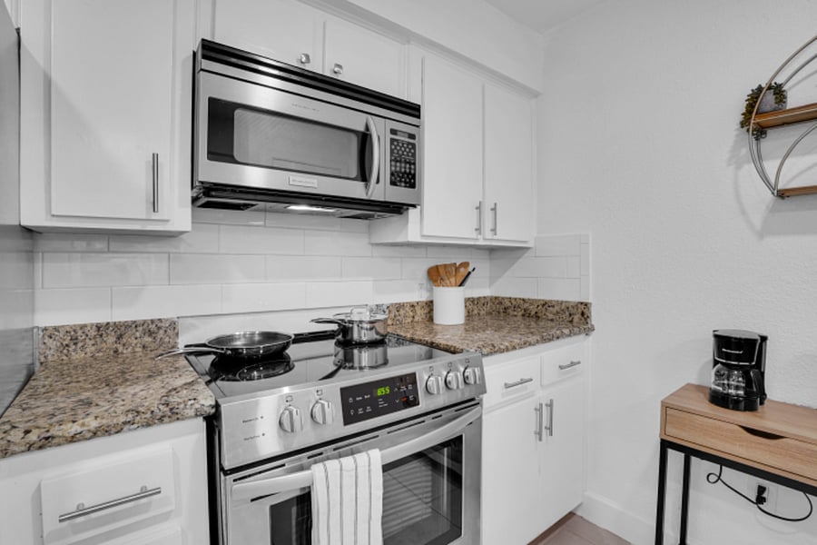 Furnished Finder property 693428_1 photo 4