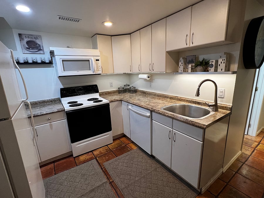 Furnished Finder property 693690_5 photo 4