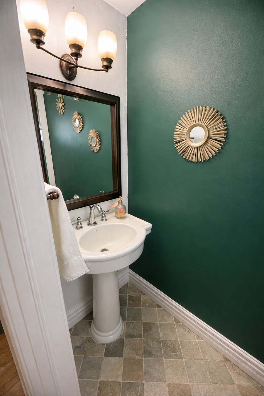 Furnished Finder property 693721_1 photo 14