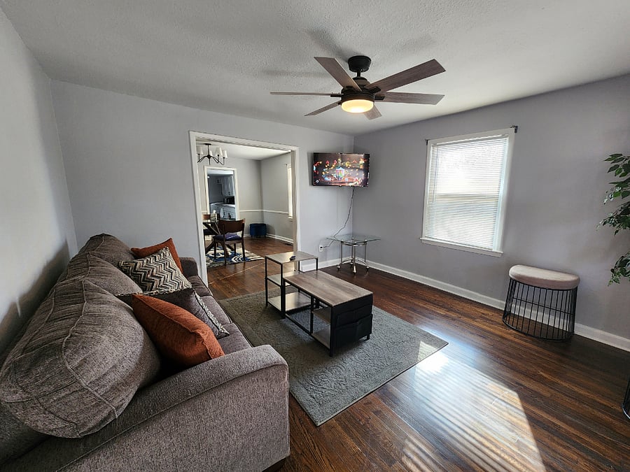 Furnished Finder property 693760_1 photo 2