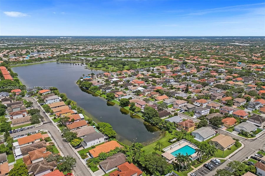 Furnished Finder property 693898_1 photo 20