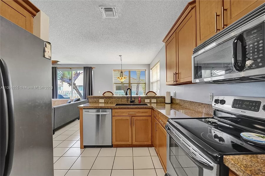 Furnished Finder property 693898_1 photo 6