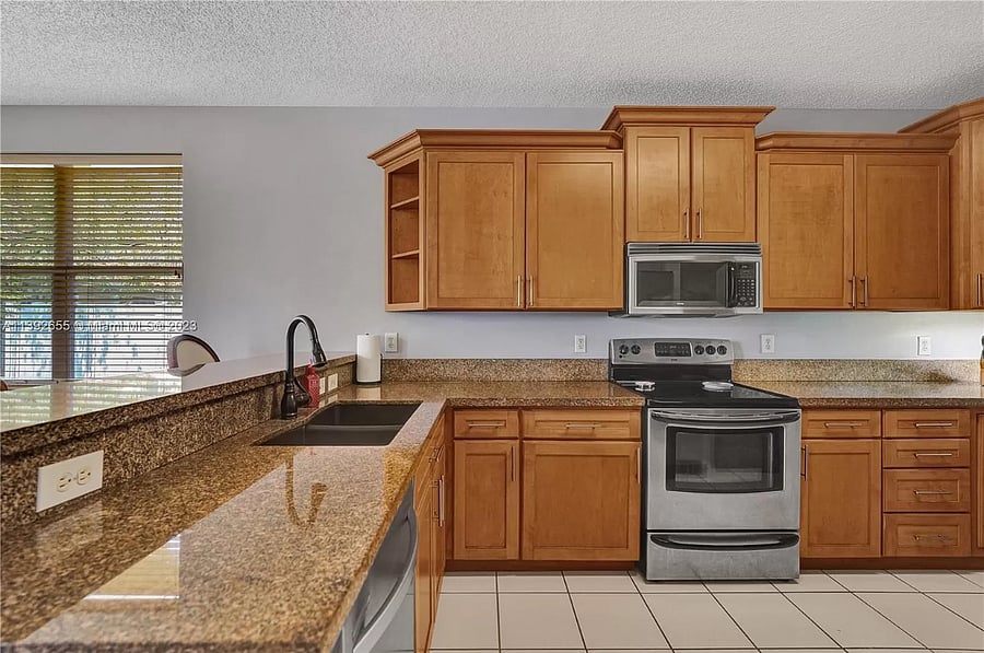 Furnished Finder property 693898_1 photo 8