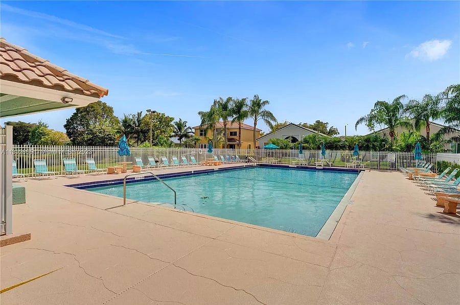 Furnished Finder property 693898_1 photo 13