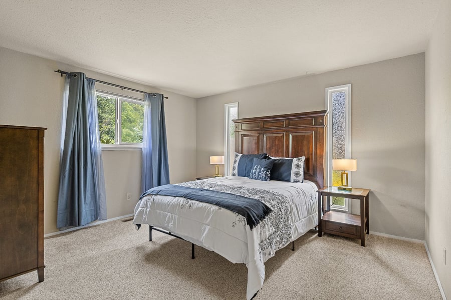 THIRD BEDROOM - QUEEN BED