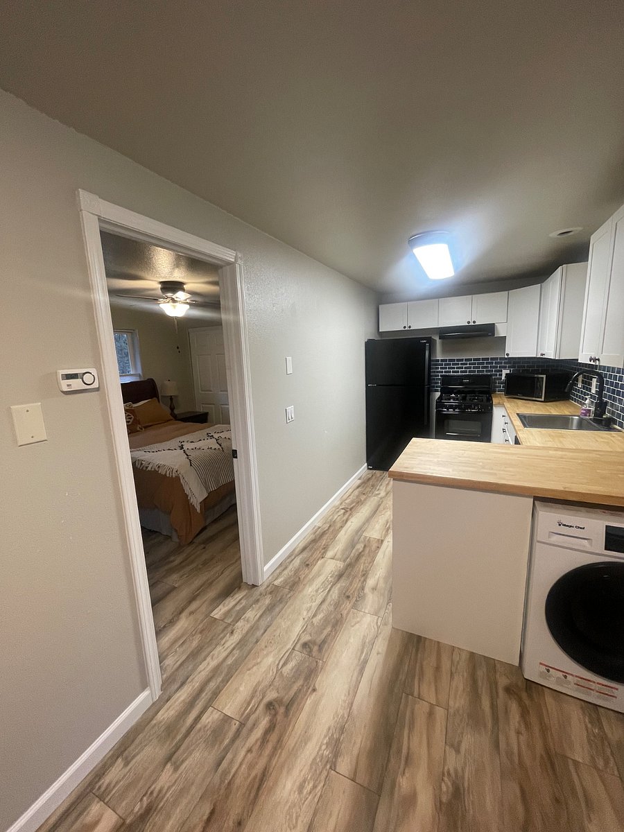 Furnished Finder property 693936_1 photo 7