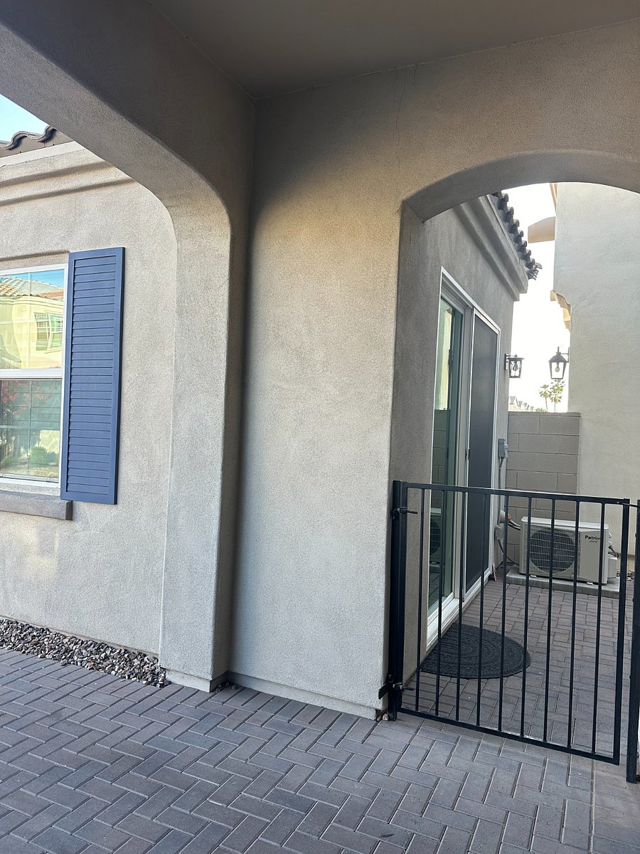courtyard entry
