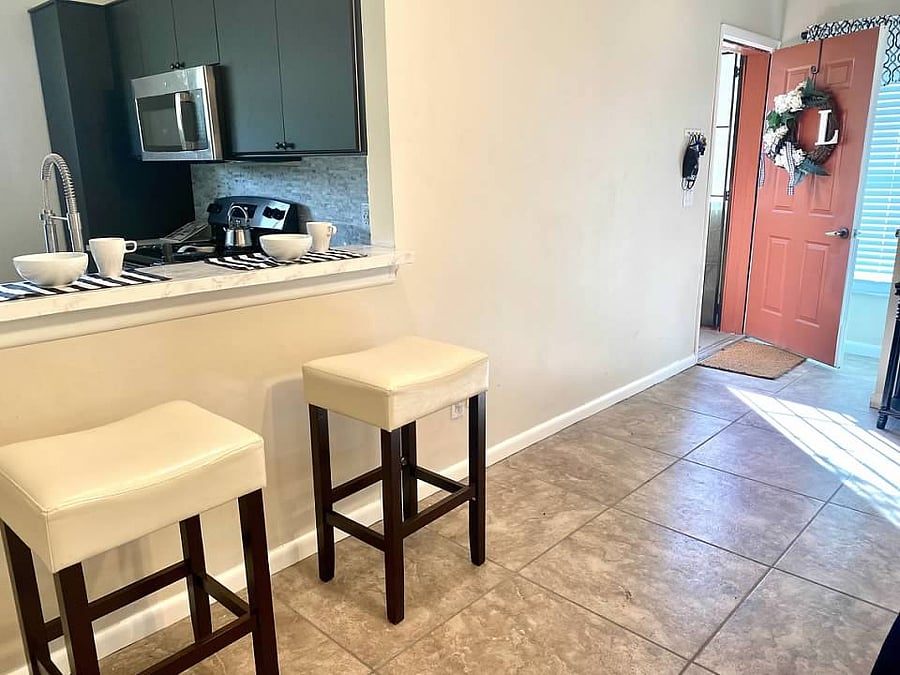 Furnished Finder property 693956_1 photo 3