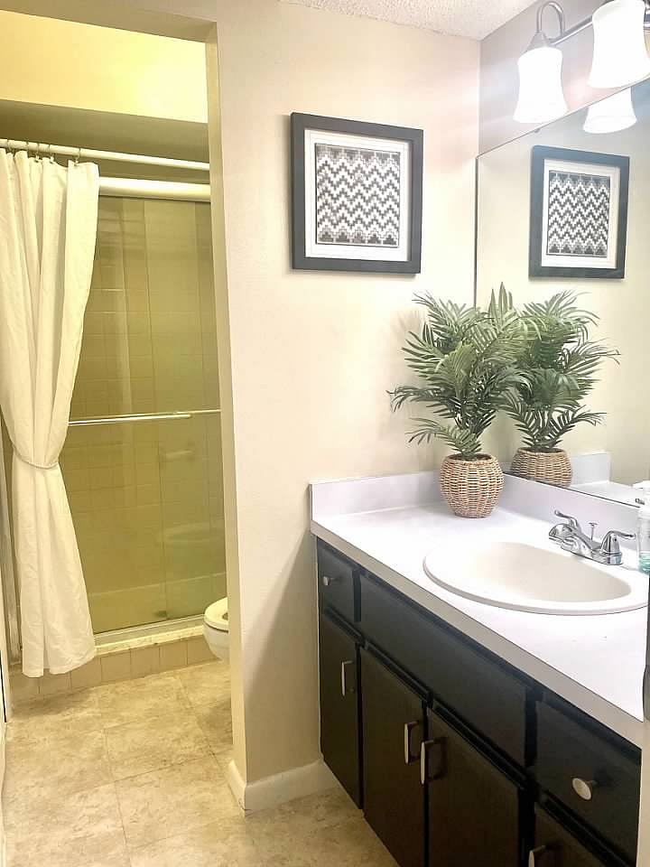 Furnished Finder property 693956_1 photo 37