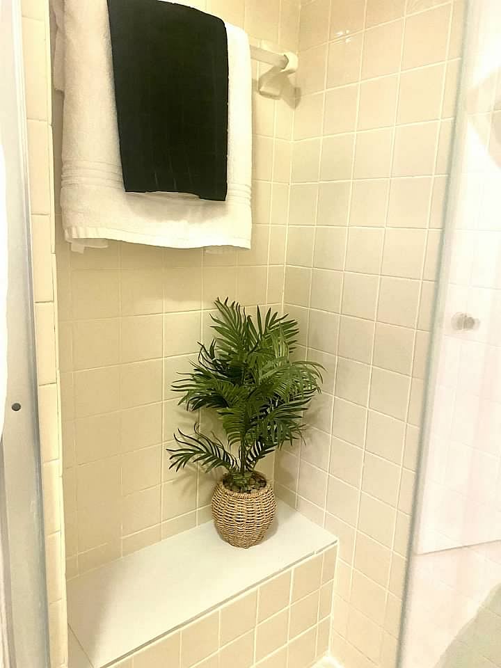 Furnished Finder property 693956_1 photo 34