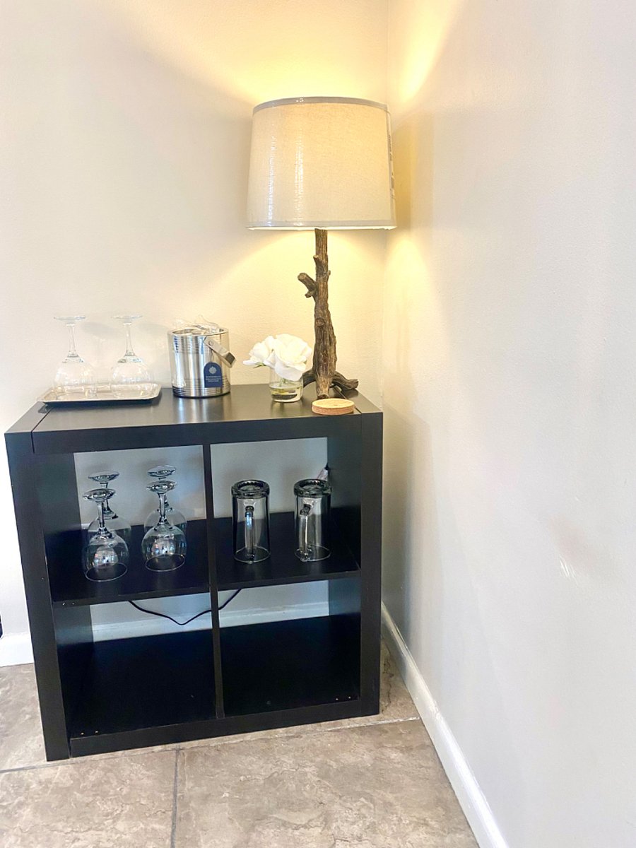 Mini Bar