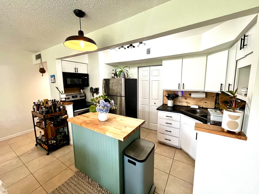 Furnished Finder property 694022_1 photo 3