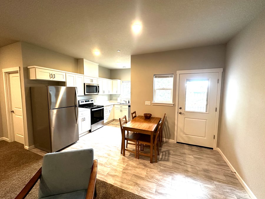 Furnished Finder property 694067_1 photo 9
