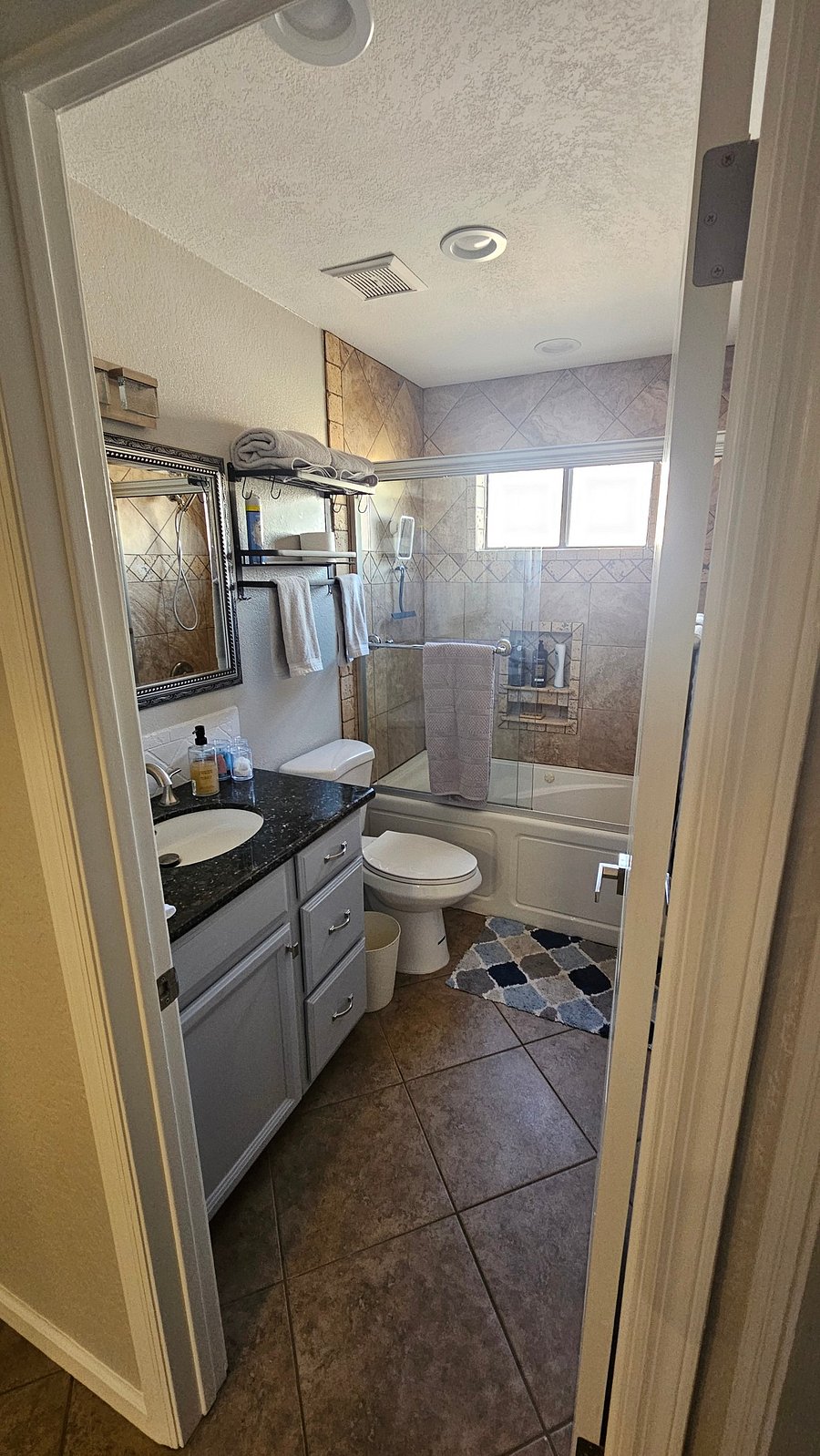 Furnished Finder property 694107_1 photo 18