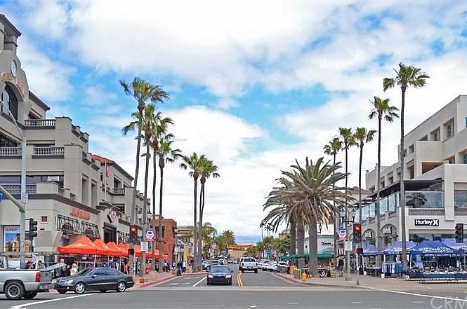 Main Street Huntington Beach