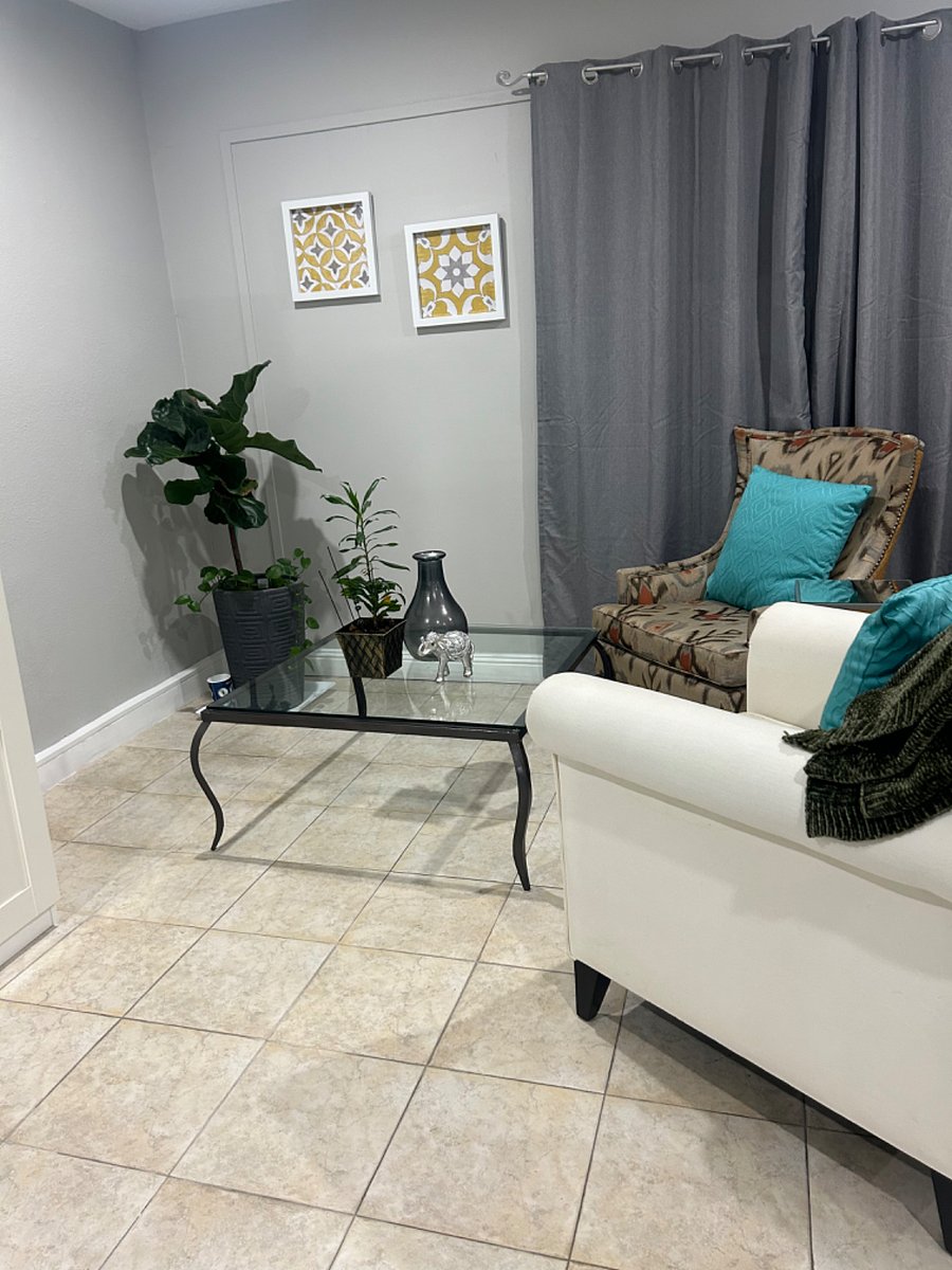 Furnished Finder property 694350_1 photo 4