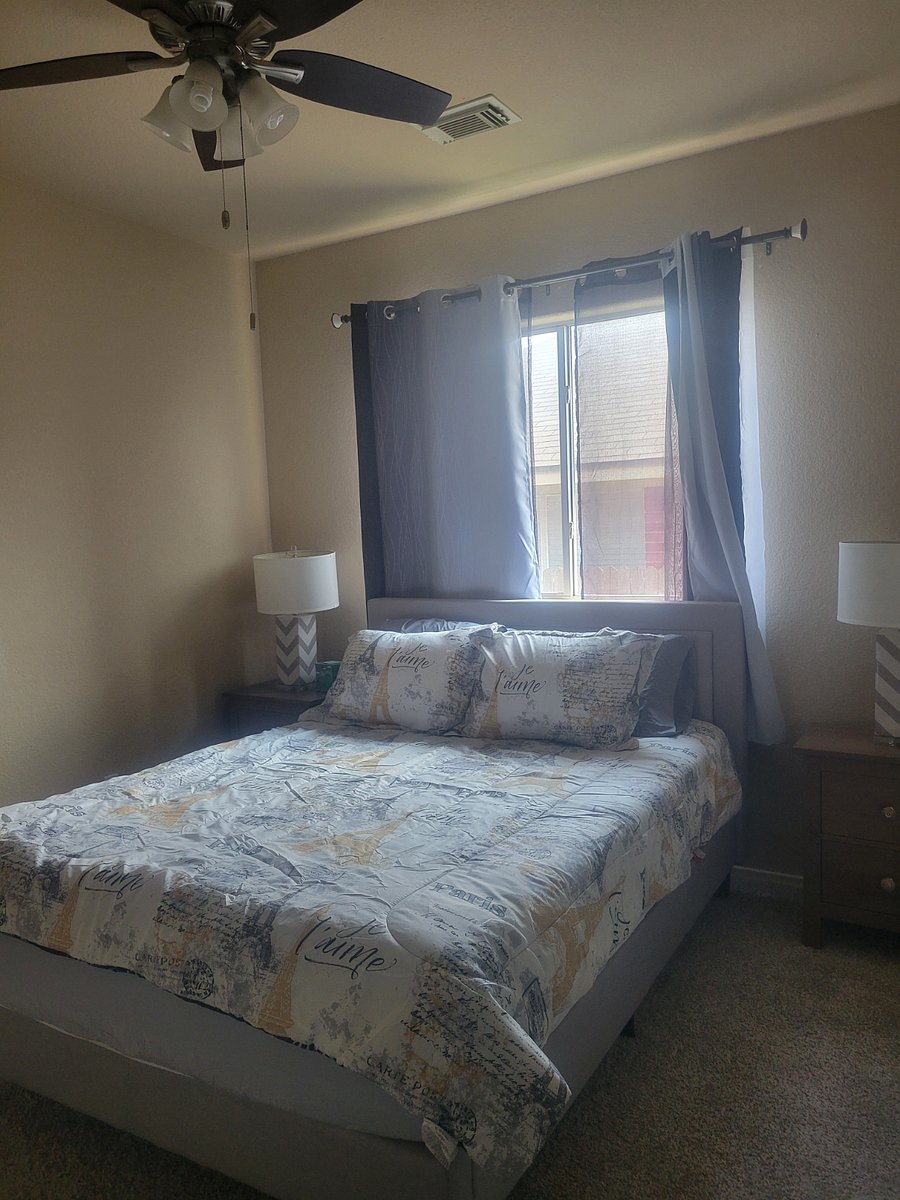 Bedroom 2 queen bed