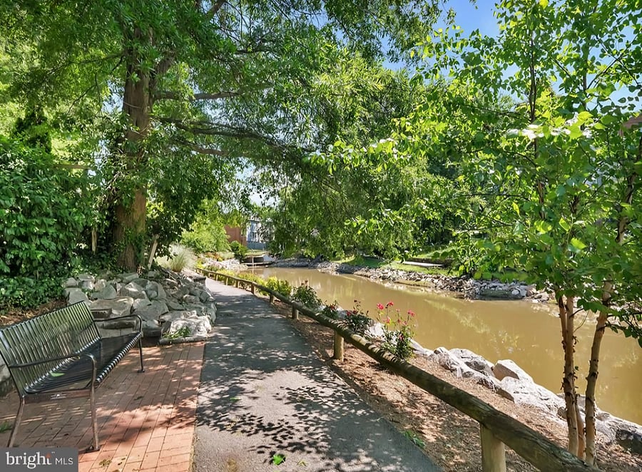 Furnished Finder property 694577_1 photo 20