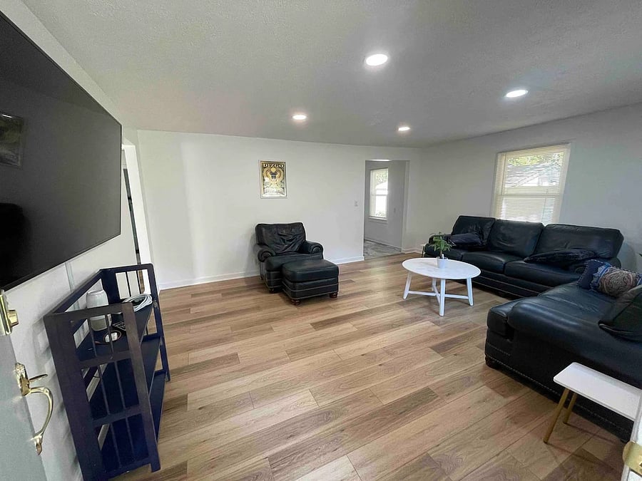 Furnished Finder property 694581_1 photo 3