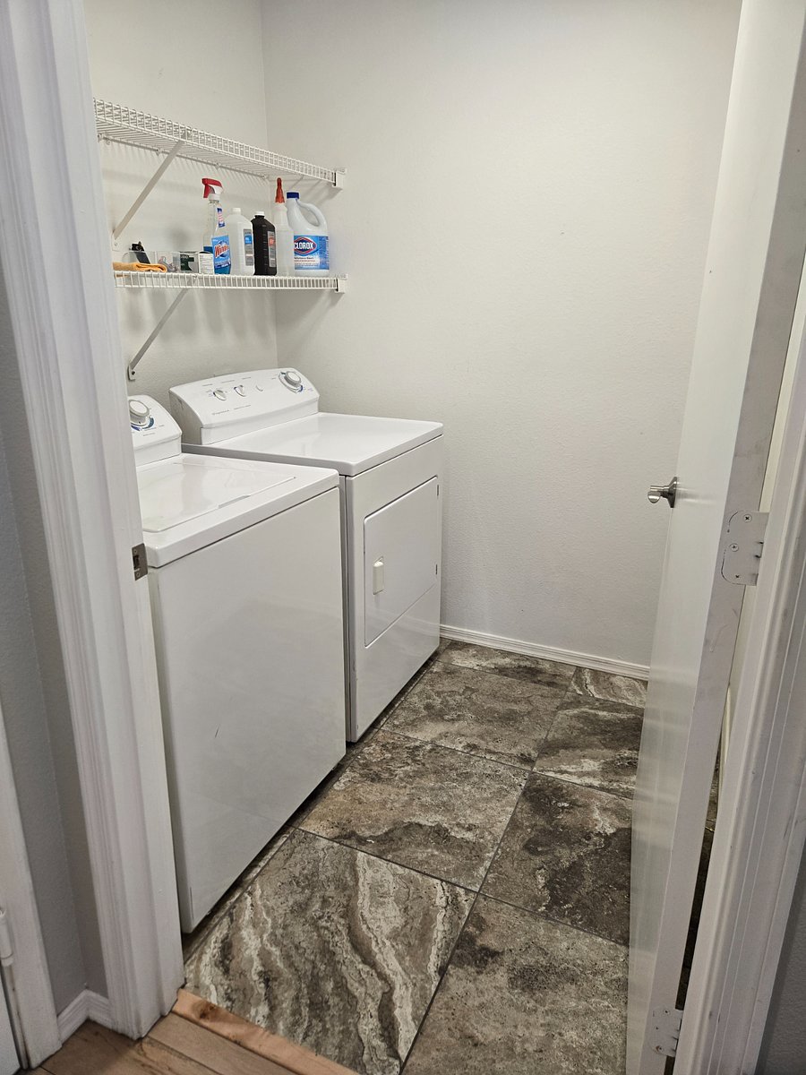 Furnished Finder property 694584_1 photo 36