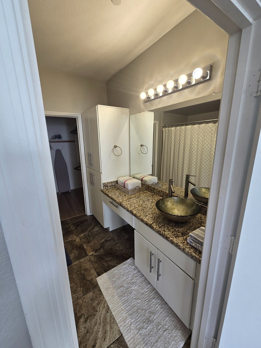 Furnished Finder property 694584_1 photo 21