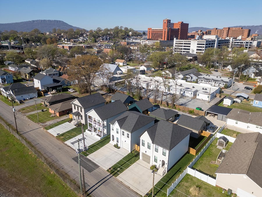 Lincoln Park Community.  The tall brick building in the background is Erlanger and is within walking distance.  Downtown Chattanooga is less than 10mins away