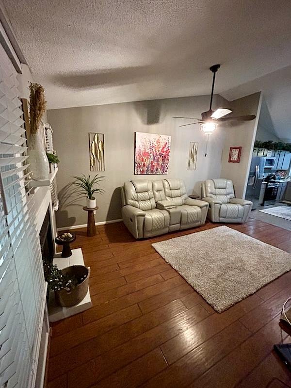 Furnished Finder property 694801_1 photo 4