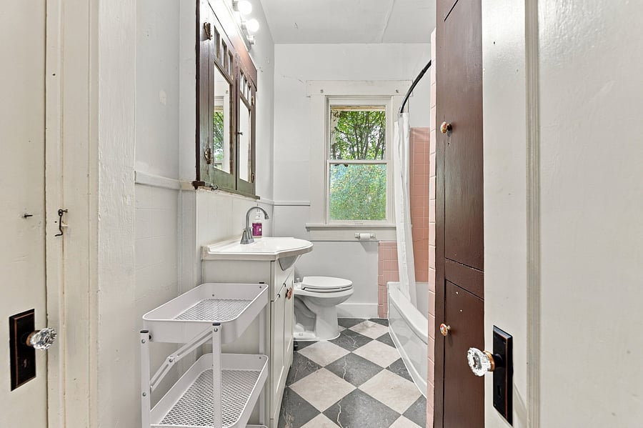 Furnished Finder property 694845_1 photo 23