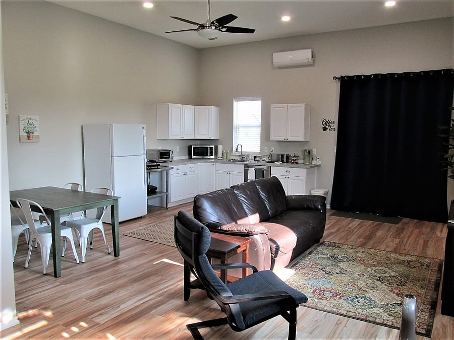 Furnished Finder property 694986_1 photo 1