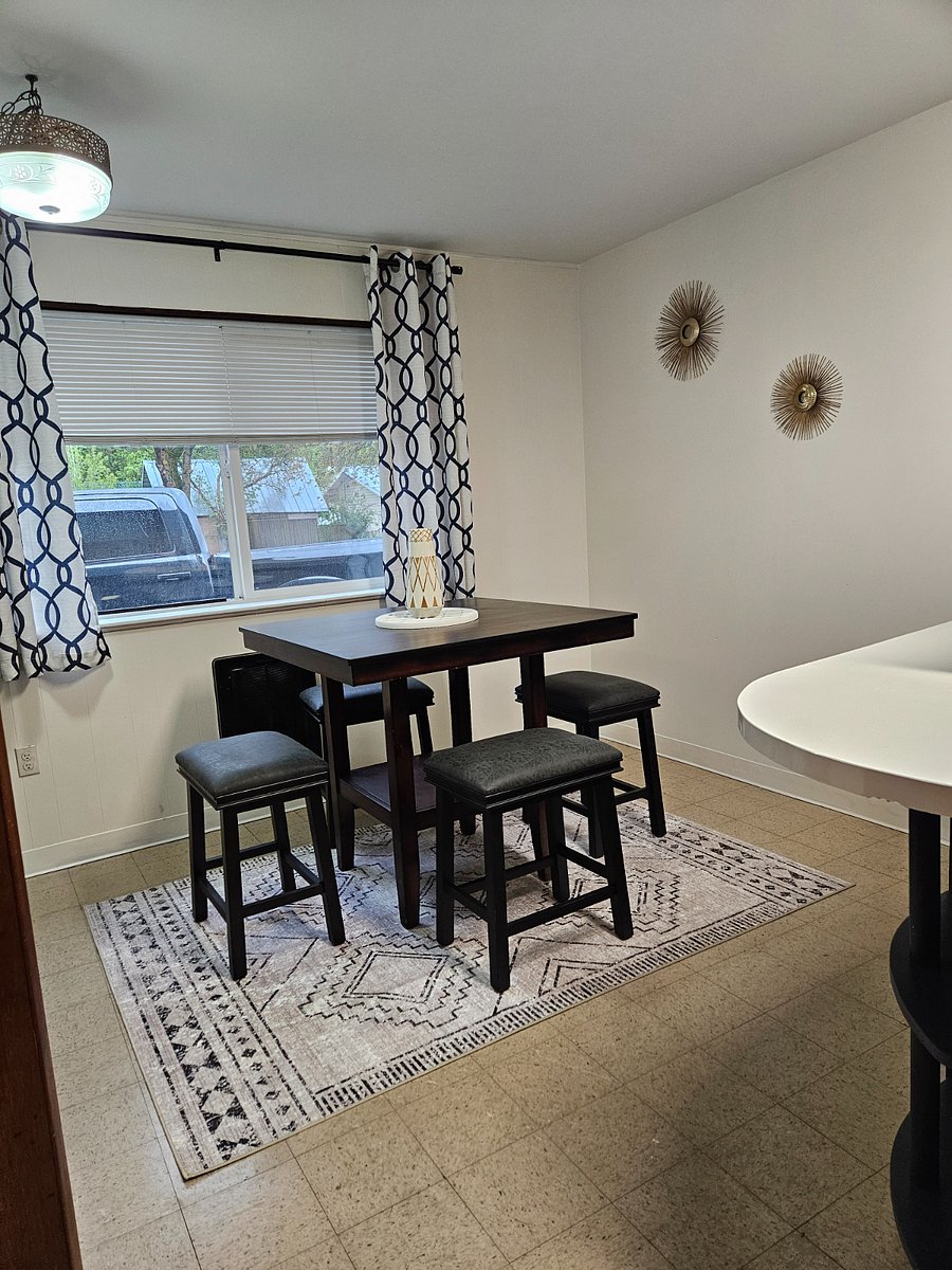 Furnished Finder property 695055_1 photo 3
