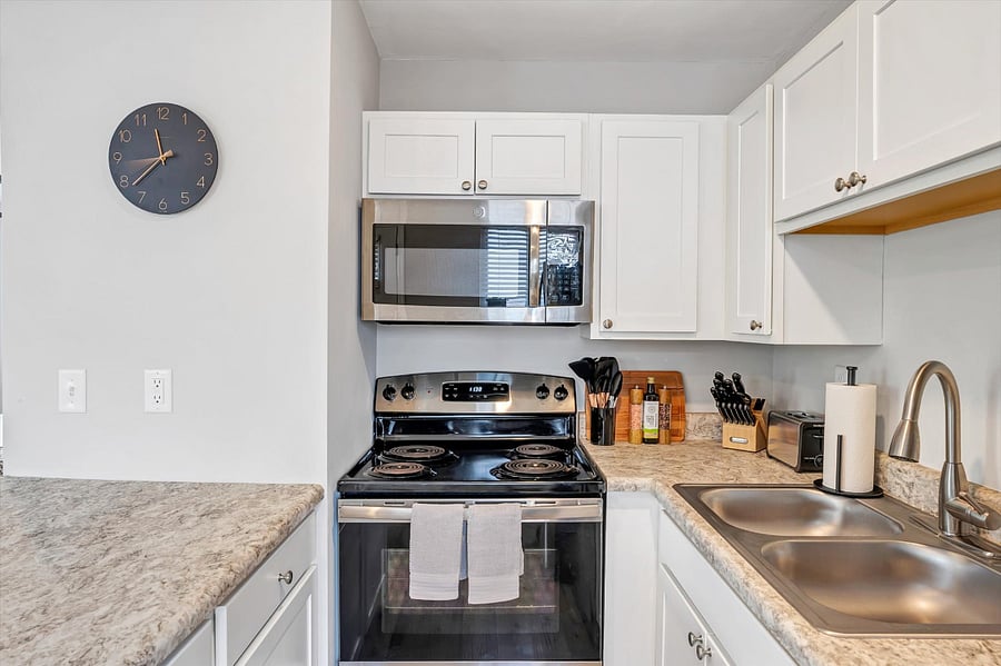 Furnished Finder property 695155_2 photo 12