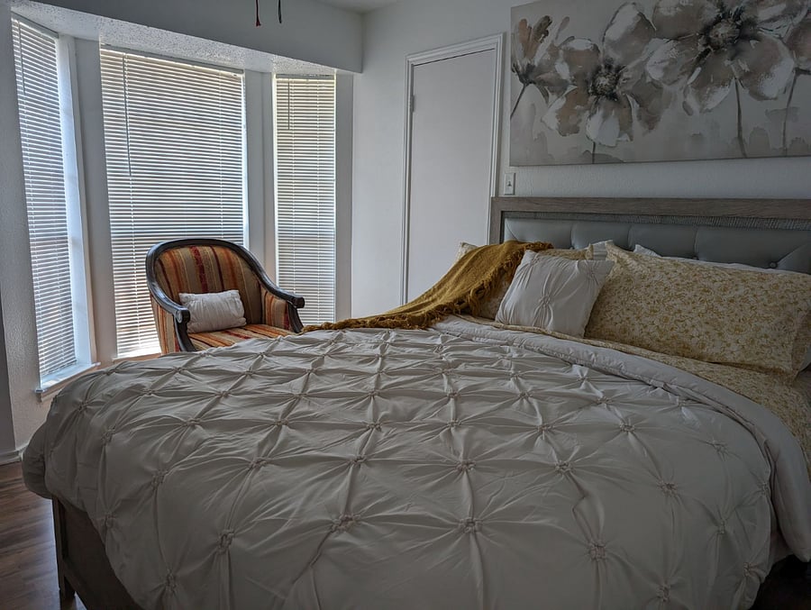 Furnished Finder property 695160_1 photo 17
