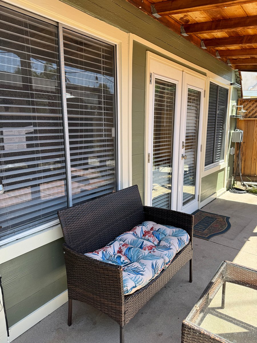 Furnished Finder property 695247_1 photo 3