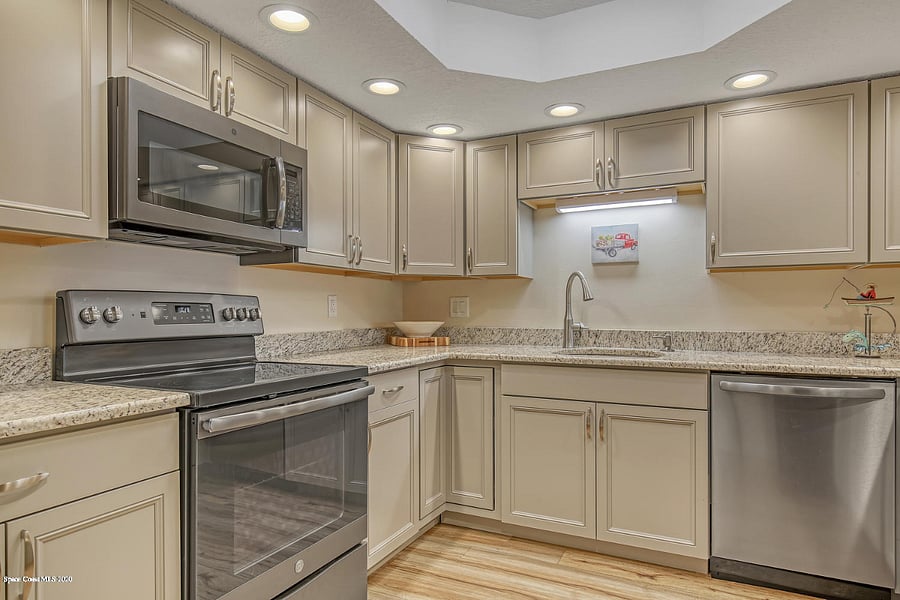 Furnished Finder property 695391_1 photo 11