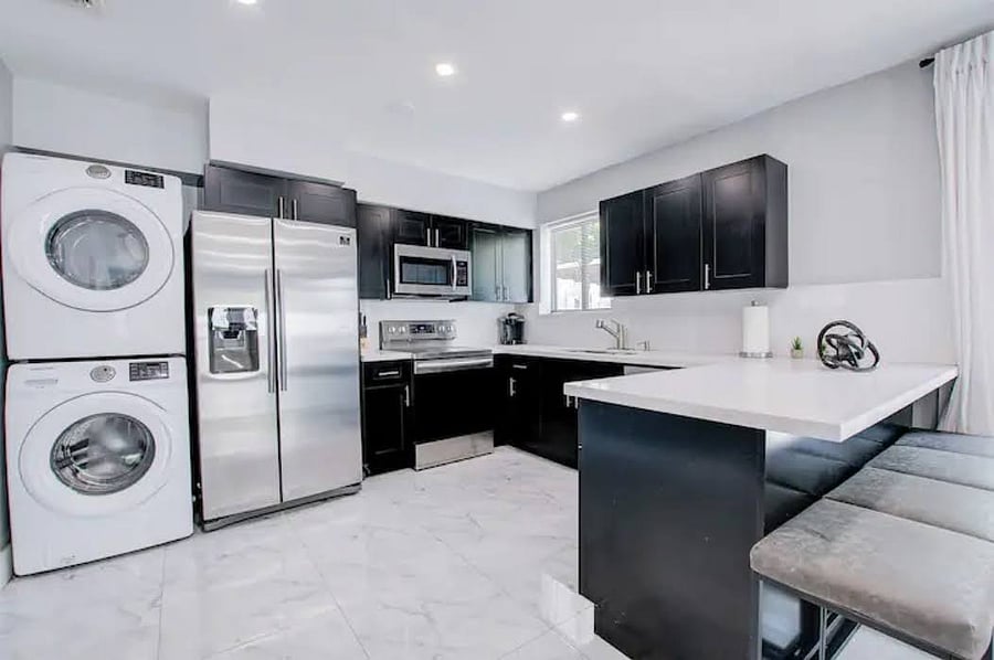 Furnished Finder property 695402_1 photo 11