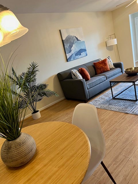 Furnished Finder property 695449_1 photo 1