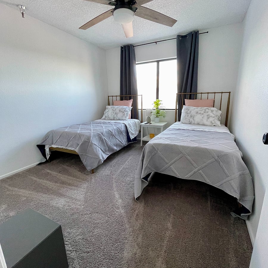 3rd Bedroom has an additional air mattress. 