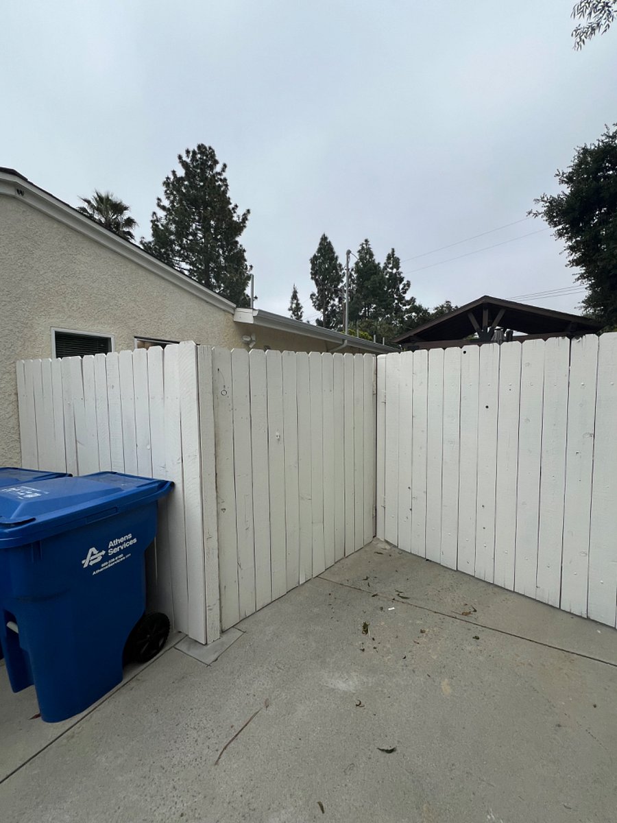 Entrance to the backyard from parking