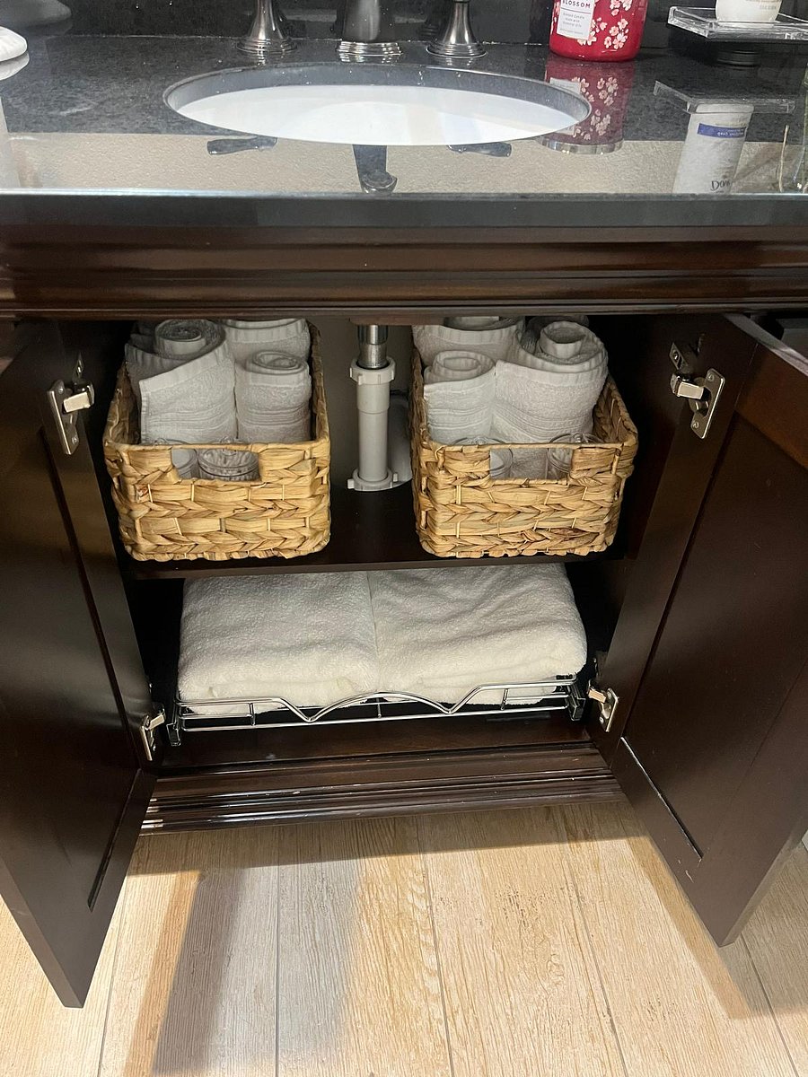 Towels set, and starter set of Q-tips and cotton pads available. 