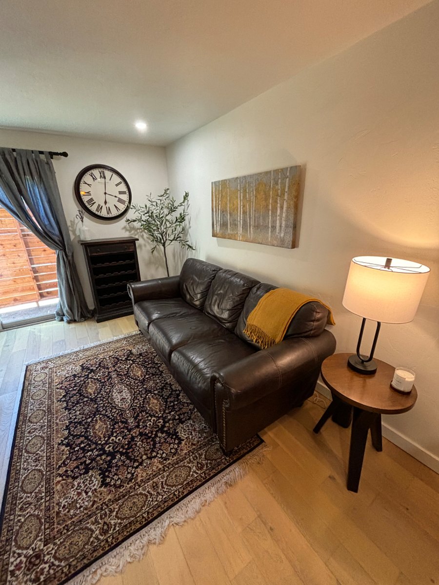 Furnished Finder property 695560_1 photo 3
