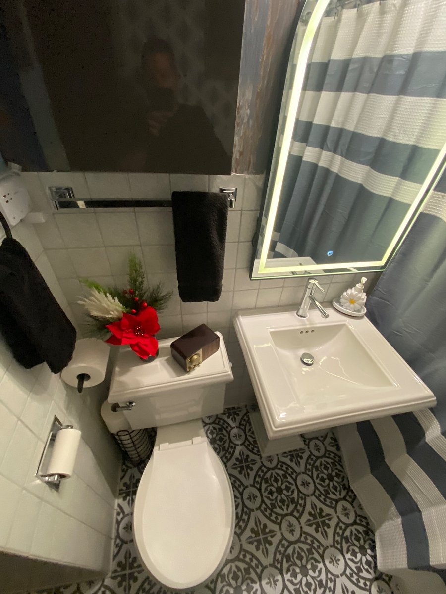 Furnished Finder property 695595_1 photo 8