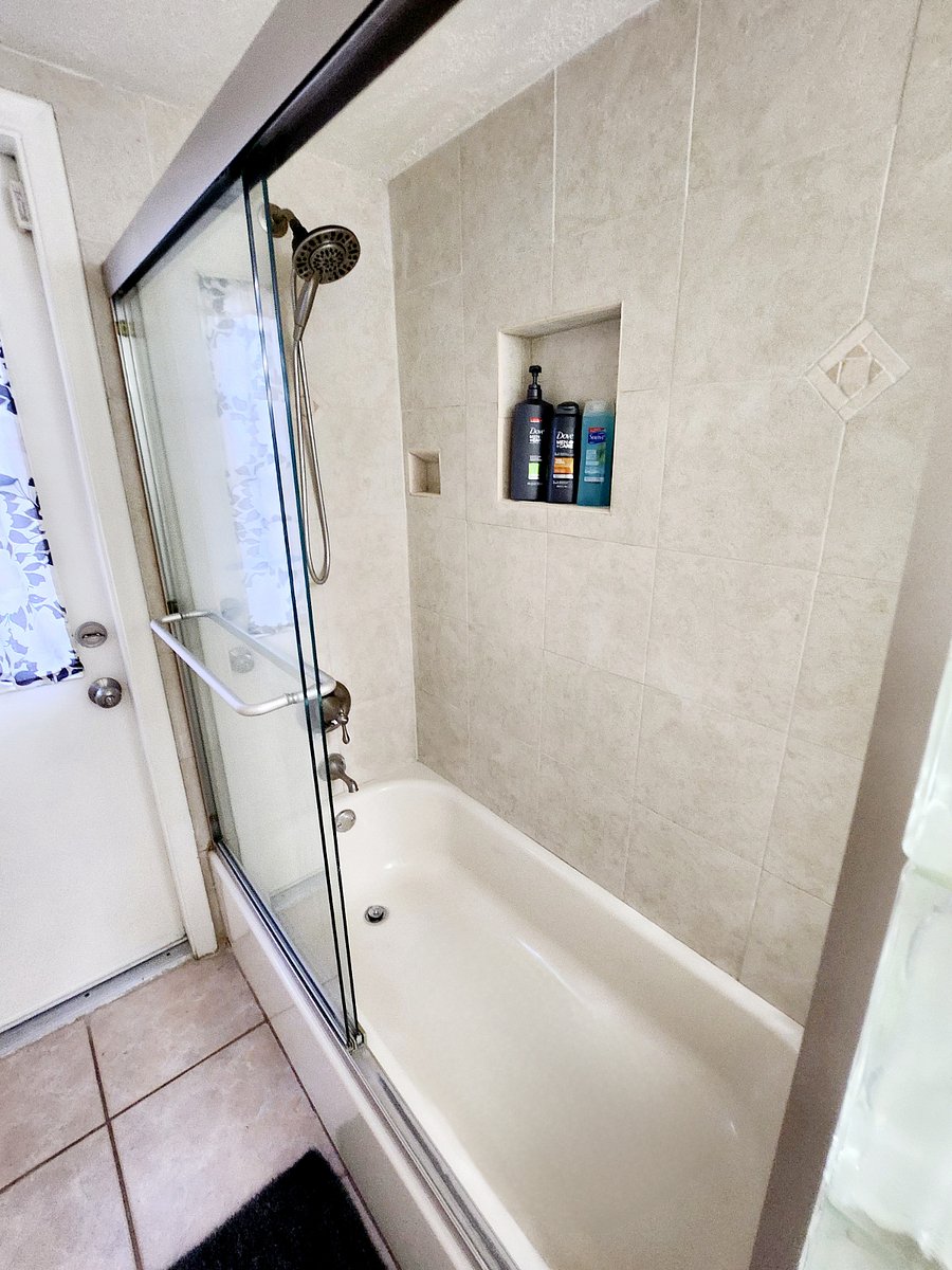 Furnished Finder property 695626_1 photo 25