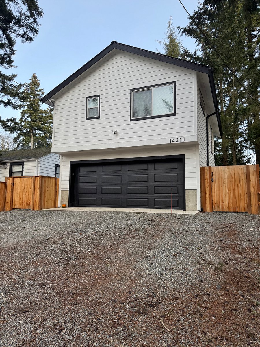 Furnished Finder property 695638_1 photo 24