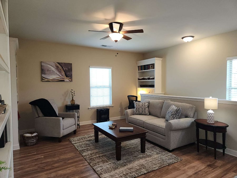 Furnished Finder property 695695_1 photo 3