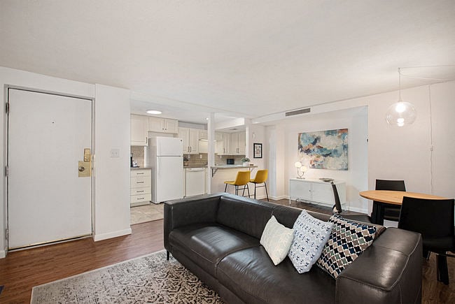 Furnished Finder property 695698_1 photo 5